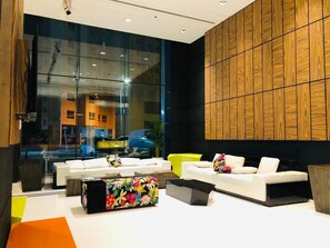 Sala de estar en el lobby