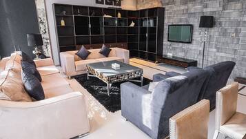 Caja de seguridad en la habitación y sistema de insonorización