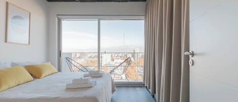 1 slaapkamer, een strijkplank/strijkijzer, wifi, beddengoed