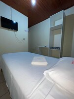 Quarto solteiro básico, 1 cama de solteiro, para não fumantes | Wi-Fi de cortesia