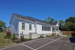 Exterior - The Cocoa Chateau (Hummelstown)