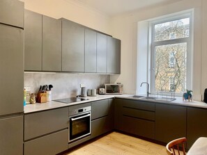 微波炉、烤箱、洗碗机