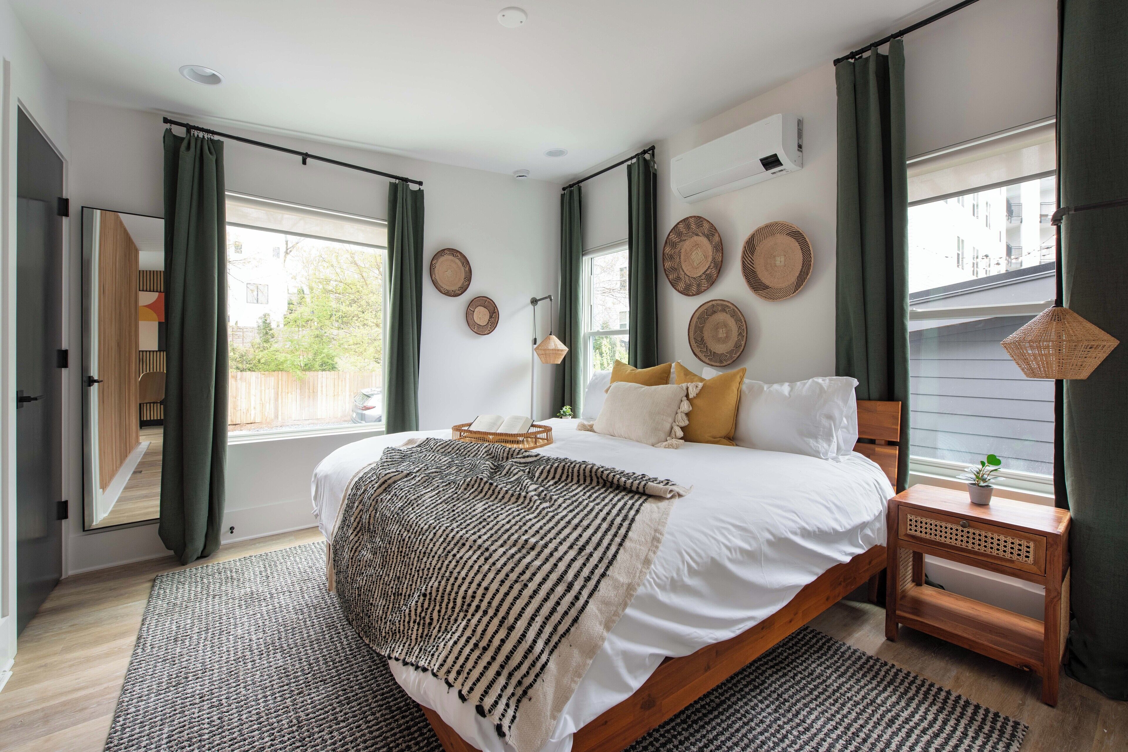 1 chambre, bureau, fer et planche à repasser, Wi-Fi