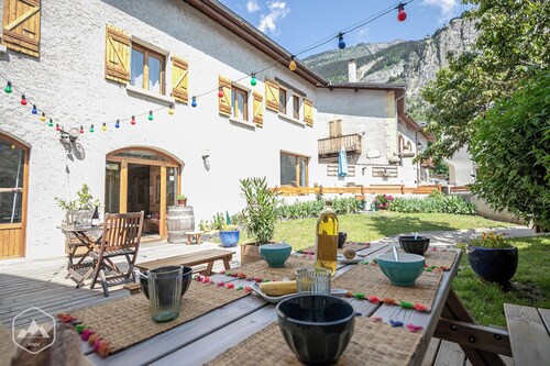 Côté-bourget Appartement 10 Personnes 105 m², de 5 à10 mn des Stations de ski !