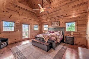 3 bedrooms, iron/ironing board, free WiFi, bed sheets - Cabin Unwined- Morganton GA (Morganton)