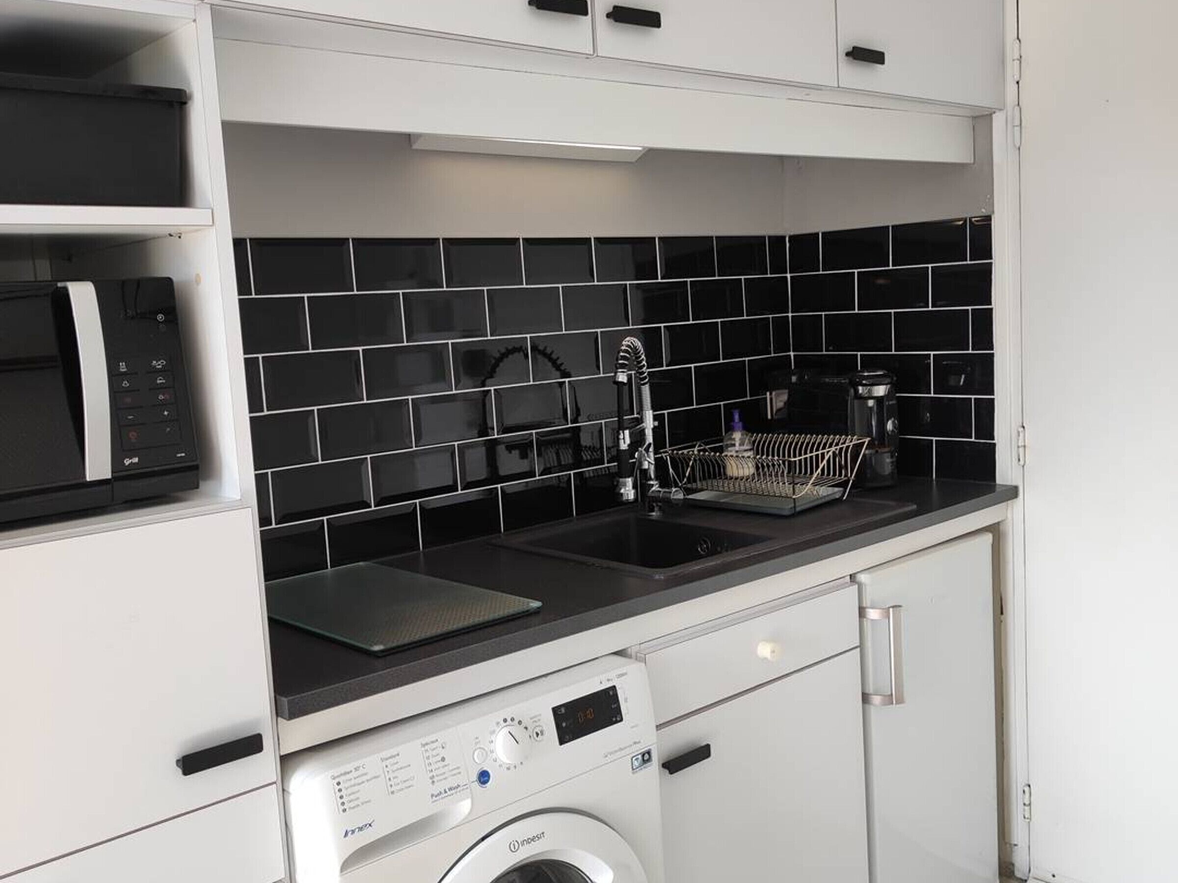 Kühlschrank, Mikrowelle