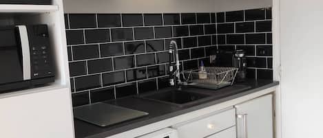 Kühlschrank, Mikrowelle