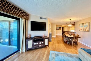 Interior - Beautiful beach & pool view, totally renovated condo (Saint Augustine)