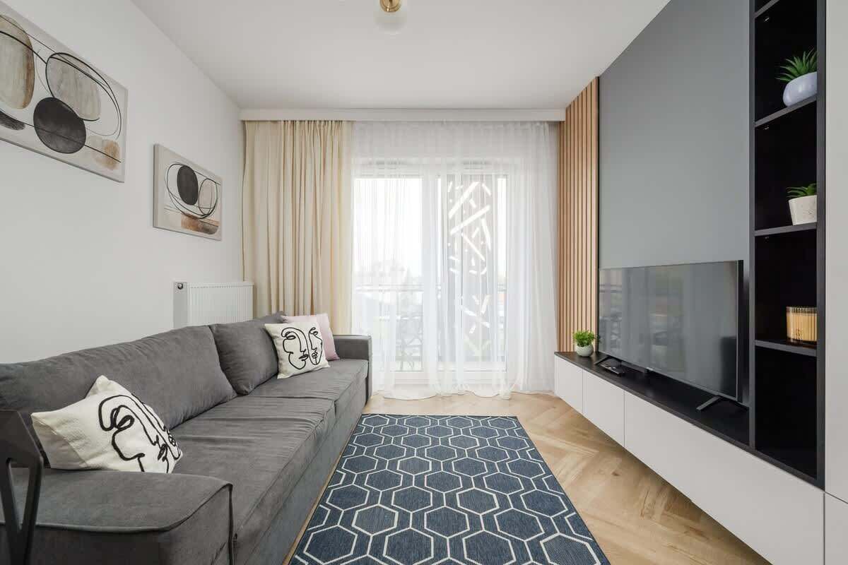 TV, offices