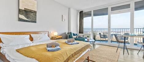 1 chambre, bureau, fer et planche à repasser, Wi-Fi