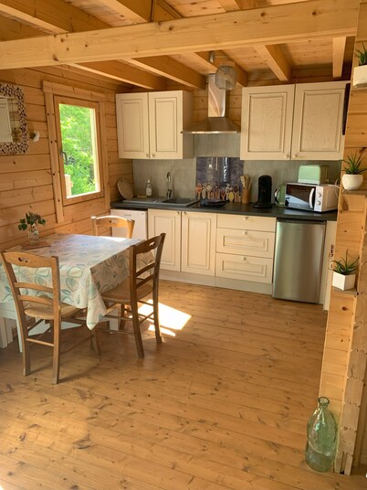 Chalet à la Campagne 40m² - Vue Imprenable sur les Pyrénées - Calme Absolu