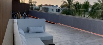 Summertime Signature Suites