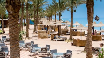 Private beach, sun-loungers, beach umbrellas, beach towels