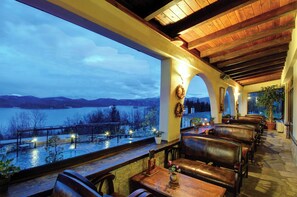 Restaurant - Naiades hotel resort & Conference (Lake Plastiras)