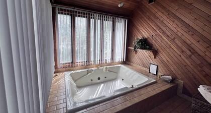 The Owlery at Sugar - a unique 3 story mountain chalet.