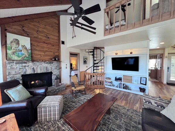 Smart TV, fireplace, table football
