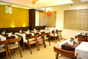 Restaurant - Hotel Krrish (Danapur)