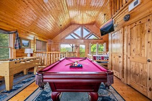 Games room - Resort Cabin w/Hot Tub + Firepit + Game Room*Community Pool (Sevierville)