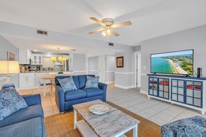 Unclassified image, 4 of 31, button