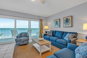 Unclassified image, 3 of 31, button