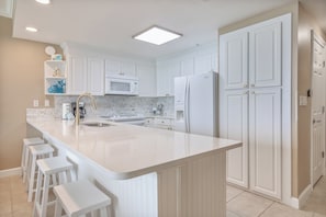 Fridge, microwave, oven, stovetop - Spacious Seaside Escape (Panama City Beach)