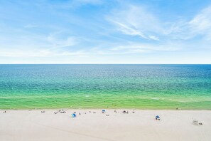 On the beach - Upscale but Within Reach on the Beach! (Panama City Beach)