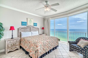 2 slaapkamers, een strijkplank/strijkijzer, wifi, beddengoed