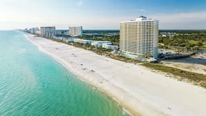 Beach - Huge Balcony, Huge Fun Awaits in Popular Beachfront Condo! (Panama City Beach)