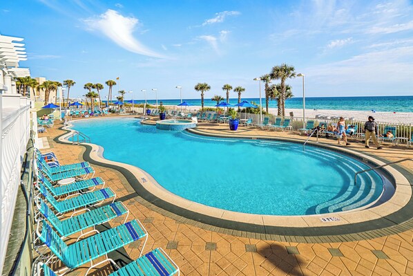 A heated pool - Comfortable Beachfront Condo (Panama City Beach)