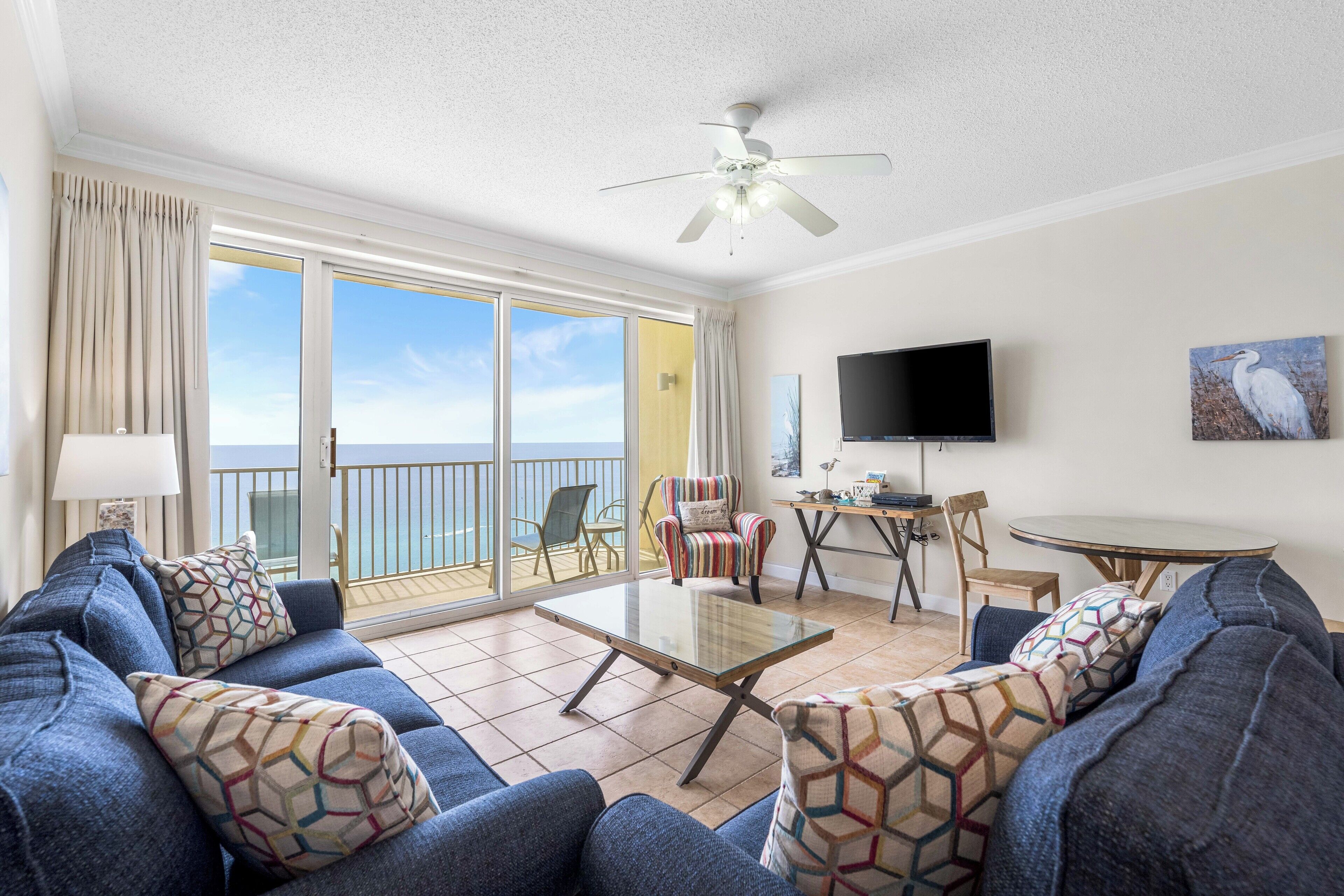 Comfortable Beachfront Condo