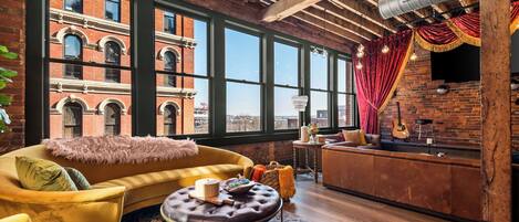 Smart TV, stereo, printers