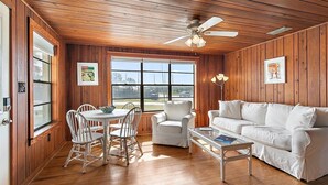 Unclassified image, 4 of 18, button - Anchors Aweigh Apartment, Steps to Vilano Beach (St. Augustine)