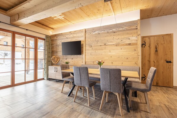 Dining - Premium Apartment Gollingt (Mariapfarr)