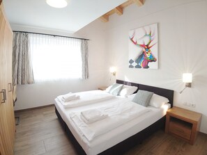 1 chambre, fer et planche à repasser, Wi-Fi gratuit, draps fournis