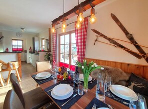 Dining - Chalet Salzburg (Niedernsill)