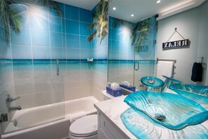 Shower, towels - NEW Heated Pool & HOT Tub! Top-Floor-Ocean View! (Galveston)