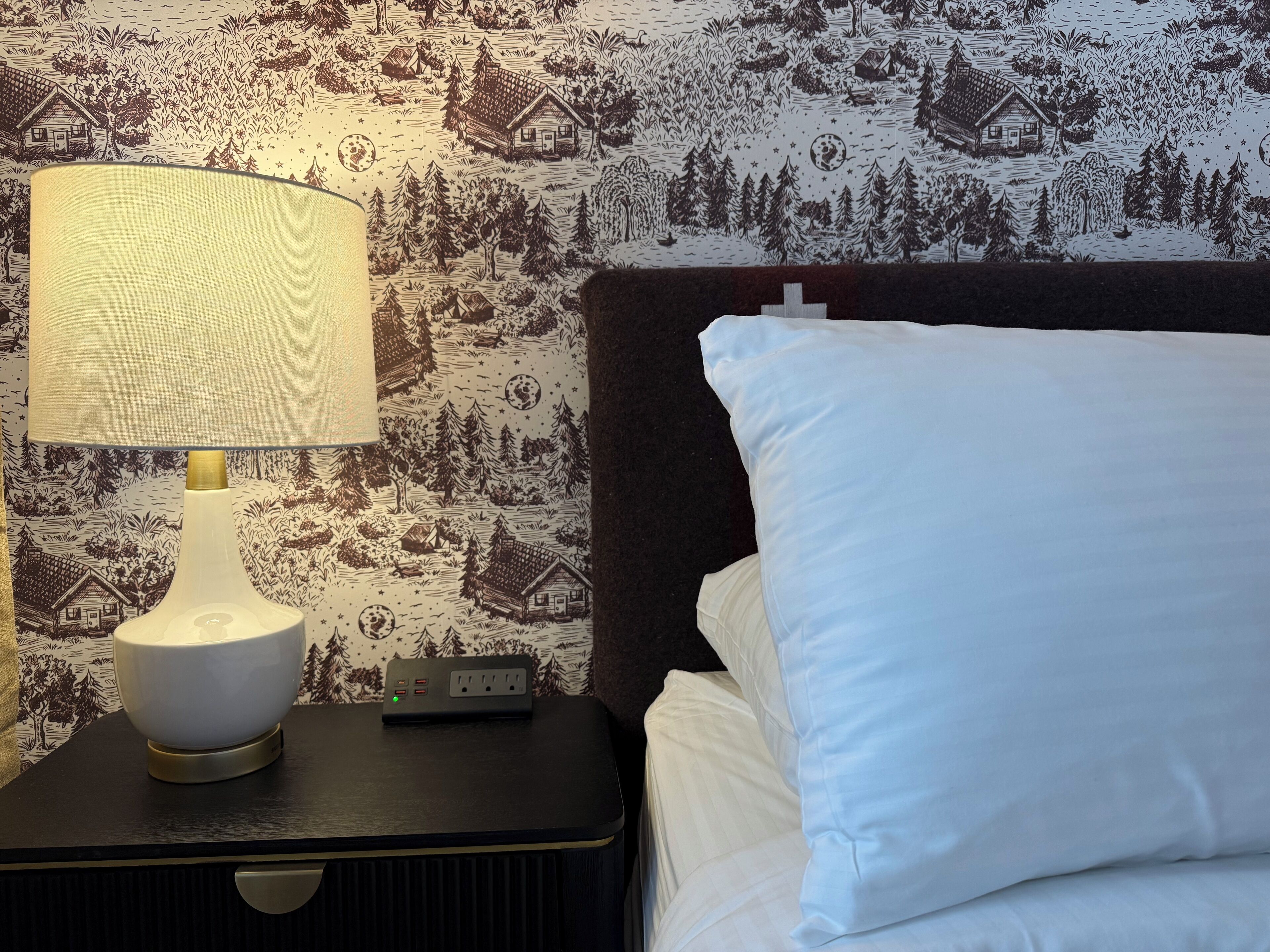 Economy Double Room, 1 King Bed, Non Smoking | Free WiFi, bed sheets