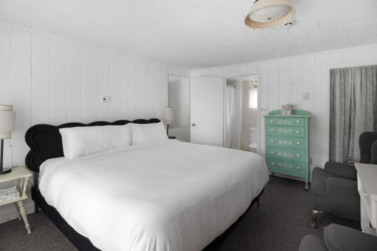 Economy Double Room | Free WiFi, bed sheets