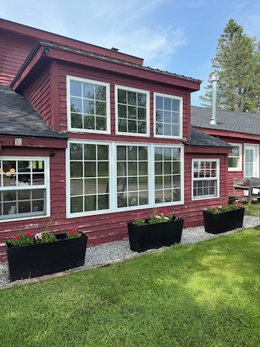 COHO Inn & Motor Lodge