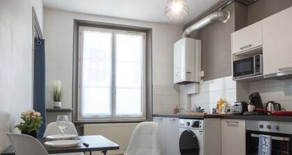 Harmonie - Cosy Comfy 2Beds +50m² Central FastWiFi SmartTV55" PrimeVideo BBQ