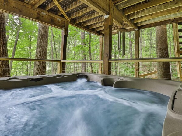 Bain à remous extérieur