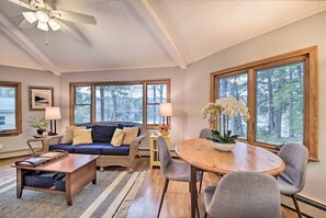 Smart-TV, peis og bøker