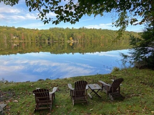 Water's Edge  Private Dock Kayak, Swim & Fish