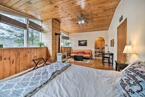 4 soverom, skrivebord, strykejern/-brett og wi-fi (inkludert)