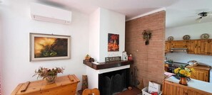 Interior - Casa Romantica con Vista Meravigliosa - Sweet Home Offida - (Offida)