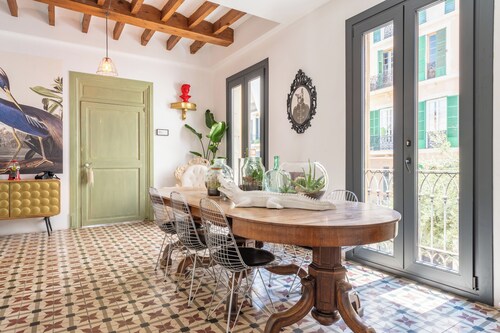 Dog Admiral Urban Guest House