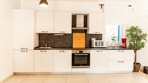 Fridge, microwave, oven, dishwasher