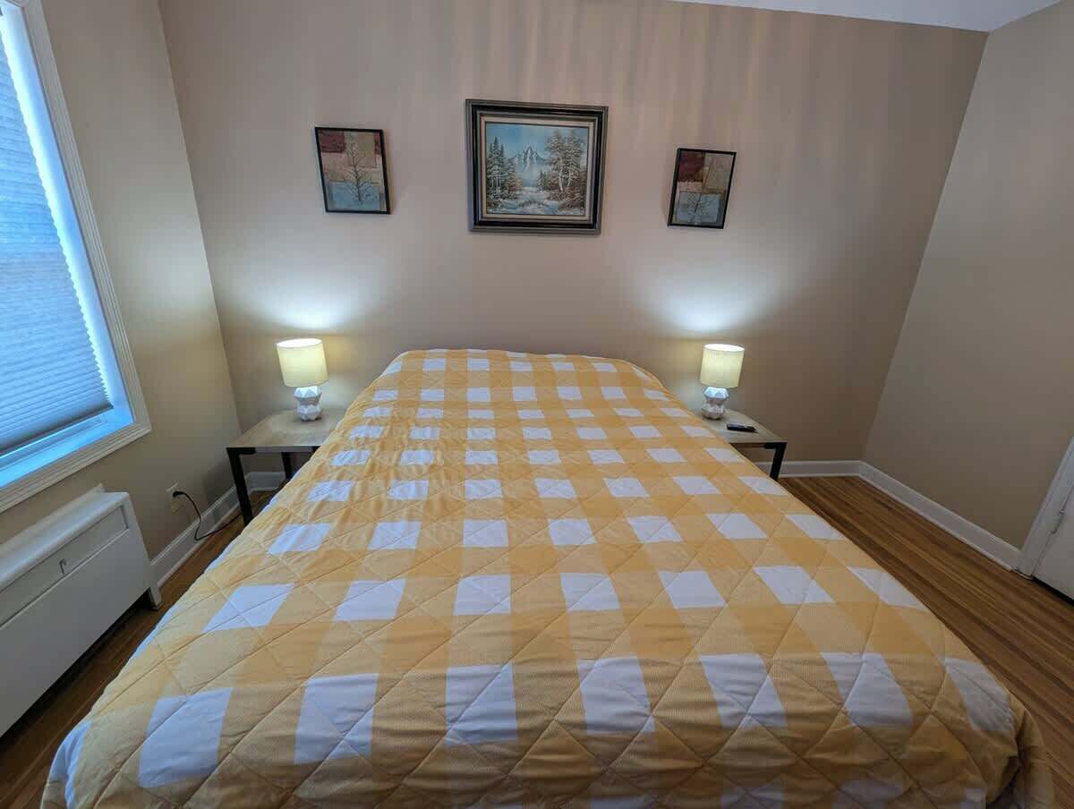 5 chambres, fer et planche à repasser, lit parapluie, Wi-Fi gratuit