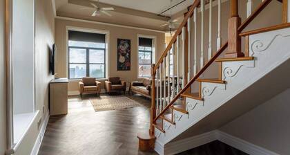 Above Coffee Shop, Cincy Hilltop Apt, City Views!