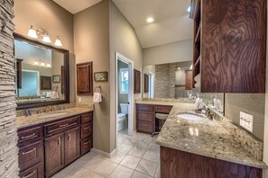 Casa, 5 habitaciones | Baño | Toallas 